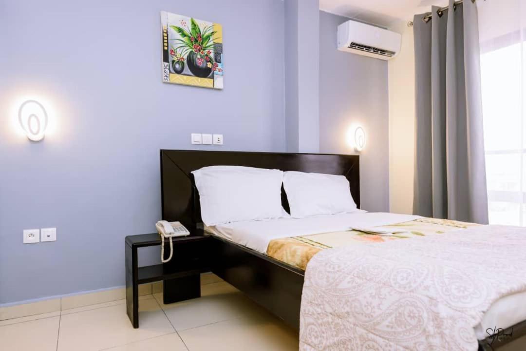 Serena Hotel Douala Buitenkant foto
